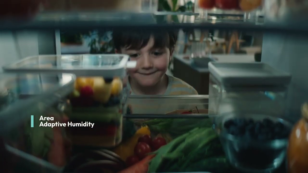 Refrigerator | Candy - Fresco Range (300, 500, 700) - Product and connectivity video | 20s