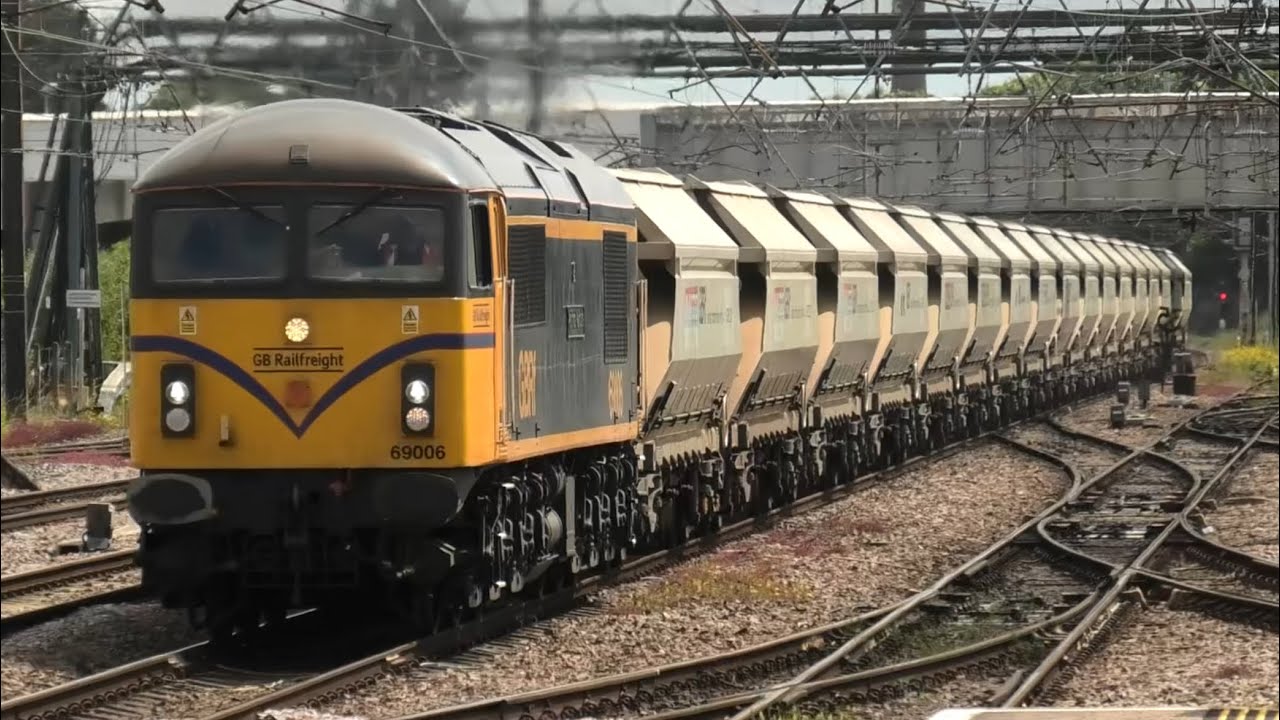 Fantastic Afternoon At Doncaster Station Freight Trains passenger Trains  and pair of Class 37s ￼
