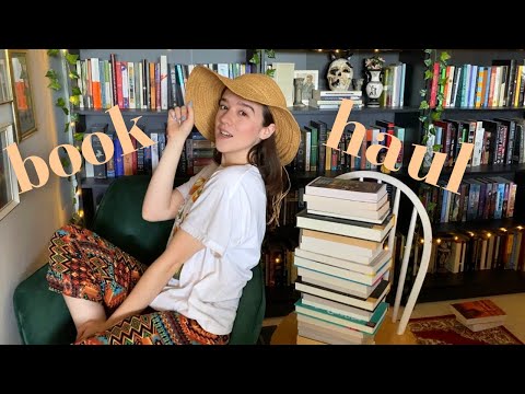a big bulky BOOK HAUL ☀️ my shelves are stocked for the summer