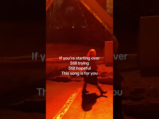 Send this to someone who needs it ♥️ #underthebridge #underthefloodlights #meetme