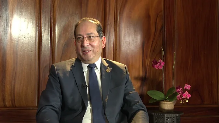 Entrevista a Sergio Recinos, presidente del Banco ...