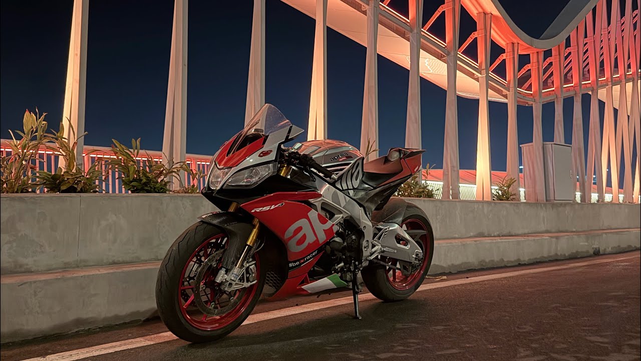 Late night cruising on the RSV4