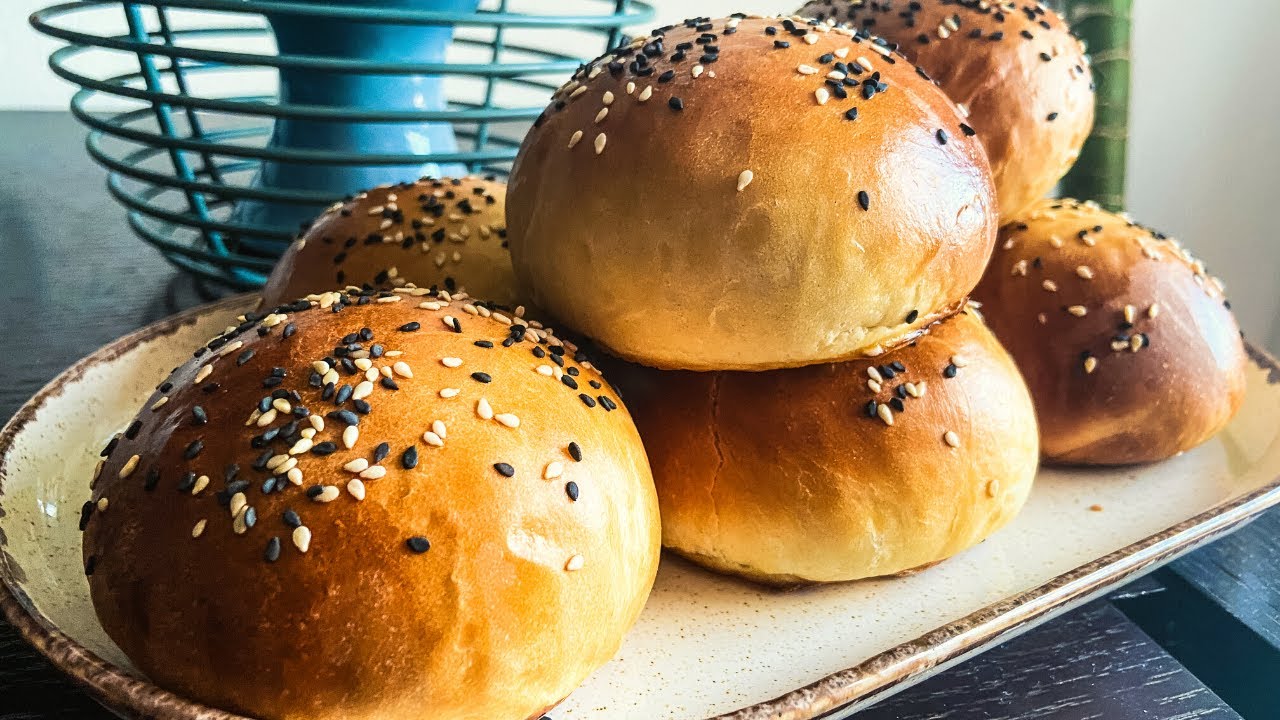 איך להכין לחמניות בריוש מושלמות להמבורגר בבית