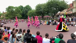 Tokyo Disneyland Parade - King & Queen
