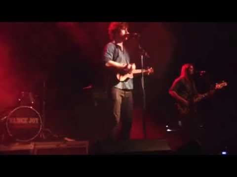 Vance Joy - "Riptide" Live