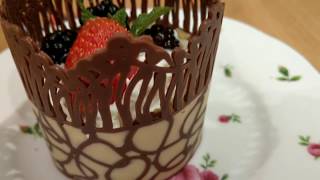 تحضير كوب شوكولاته مزخرف للتحلية /How to make chocolate cup for dessert
