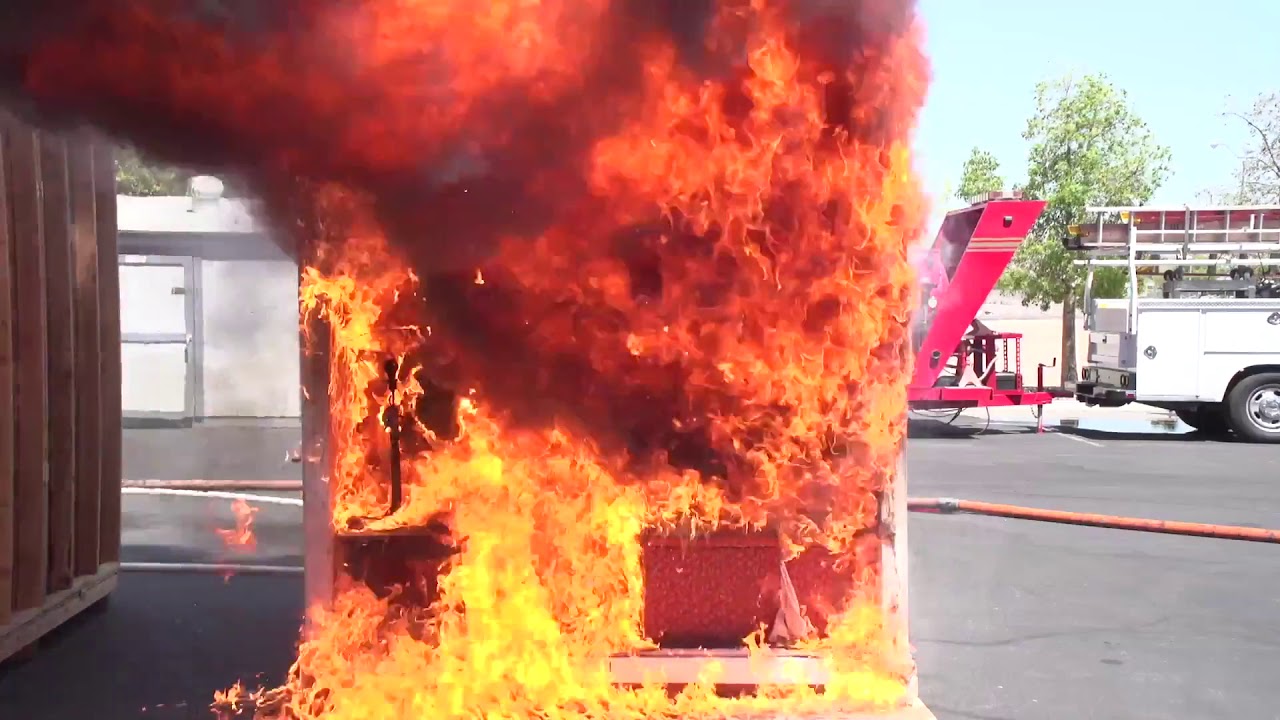 Home Fire Sprinkler Coalition, Side by Side Demo