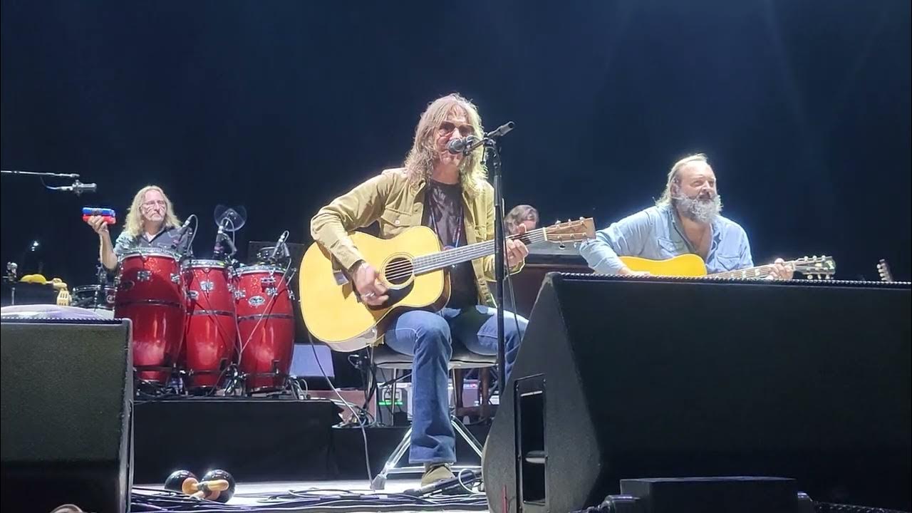 @blackberrysmoke Run Away From It All (Acoustic) @blackberrysmoke Run Away From It All (Acoustic)