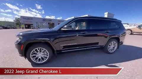 How many gallons does a 2022 jeep grand cherokee hold