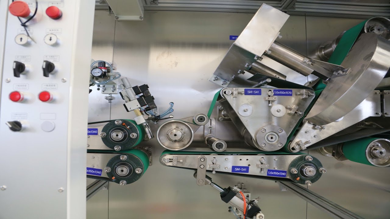 Full sdervo type baby diapers production line 600ppm diaper making