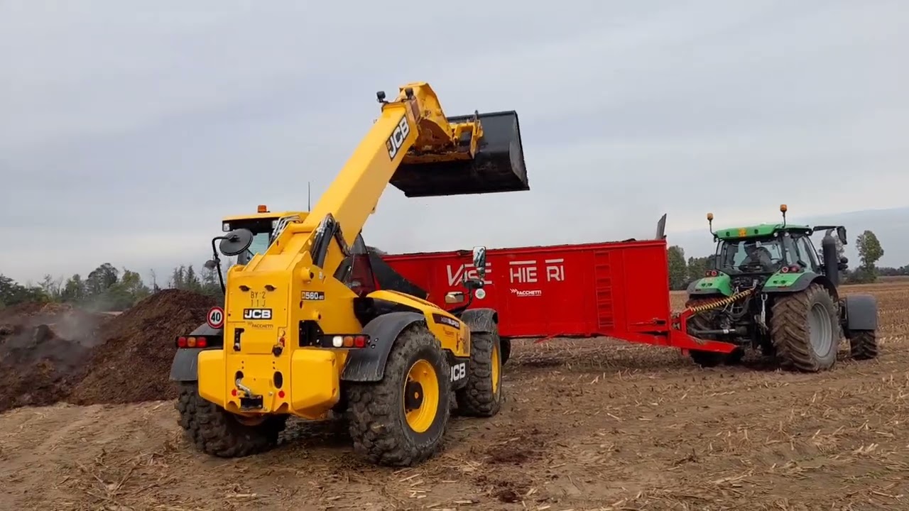 JCB 560-80 AgriSuper Carico Digestato