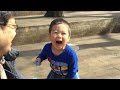 2歳6ヶ月の息子 初めてのシャボン玉に大喜び♪一生懸命がんばるよ！