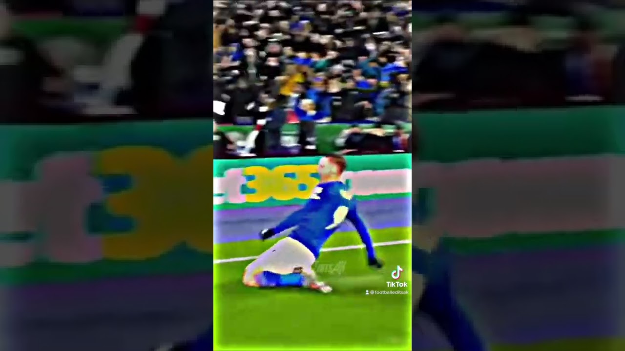 That knee slide tho😫 