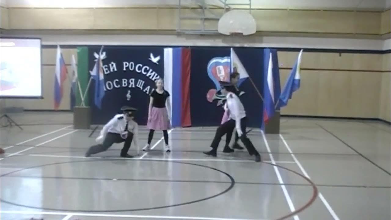 маленький мальчик танцует. северный народный хор и шаман. детский танец под песню шамана встанем. сергей полунин концерты 2022. танец под песню встанем шамана.