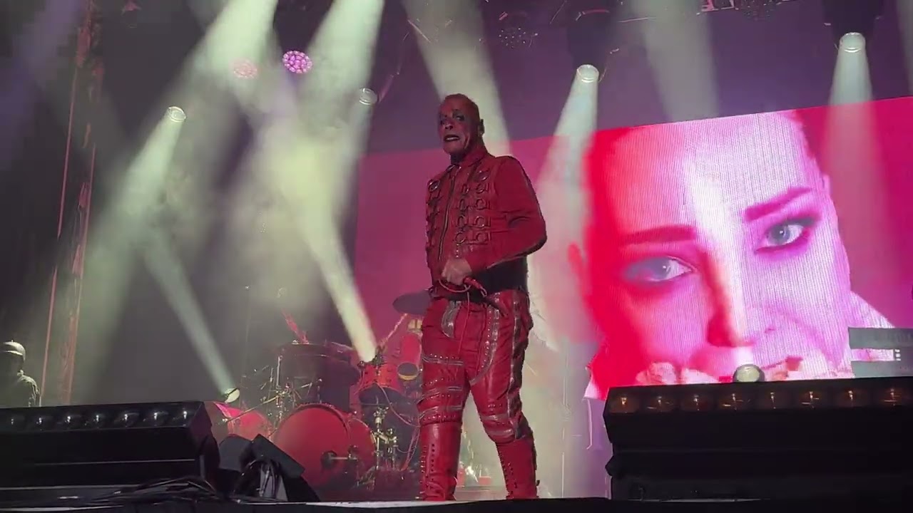 Till Lindemann - “Allesfresser”  LIVE in Chicago on 9/29/2024 - Cake throwing