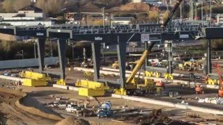 CFL multimodal - crane assembly