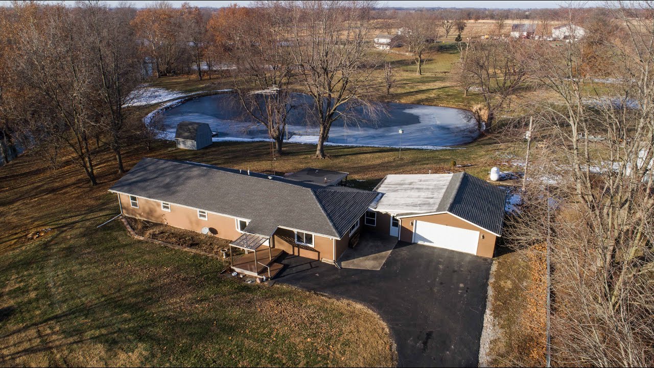 Nice Ranch Home With 4+ Acres And A Pond For Sale In Auburn, IL