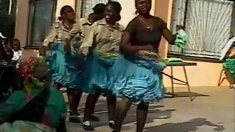 Sinombelani Sisters - Mukonwana