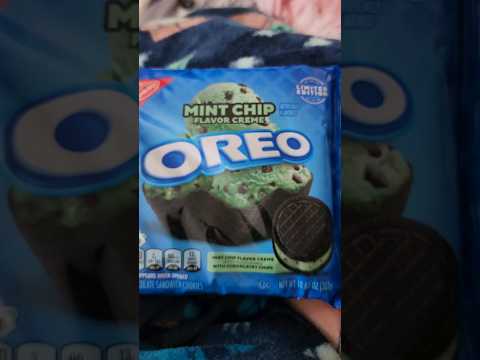 Oreo has a mint chip ice cream flavor! 🤤😋 #oreocookies #oreocookie #cookies #mint #icecream