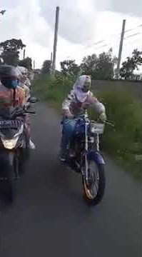 Cewek jilbab naik rx king