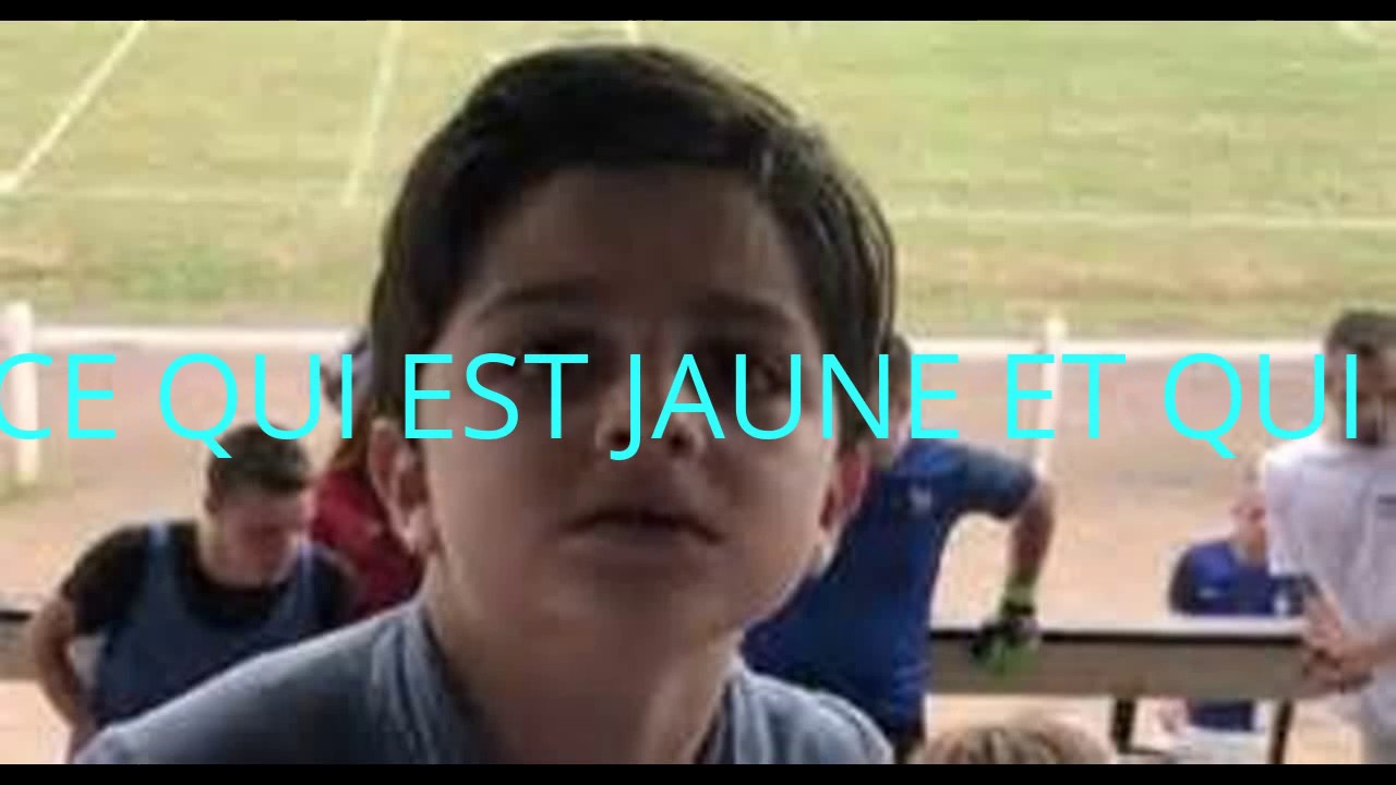 Qu Est Ce Qui Est Jaune Et Qui Attend Jonathan