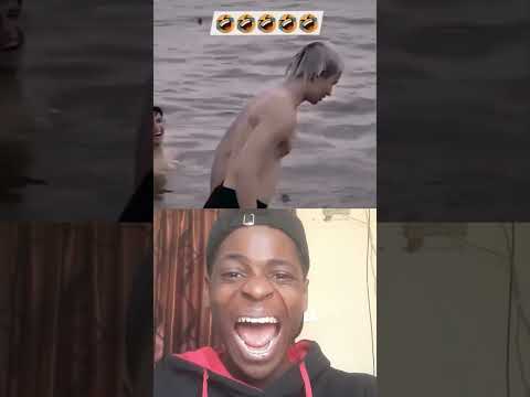 Funny moment😂 #comedyvideos #trylaughchallenge #funny #funnyshorts #shorts #dontlaught #indianlaughs