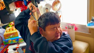 急に髪を切り始めたアメノミヤ