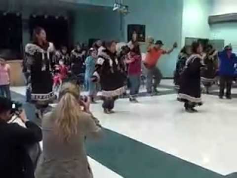 Inuvik Drummers & Dancers at GNAF 2009 # 5