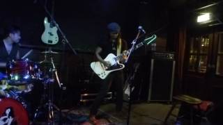Download Lagu 4/8 GUGUN Blues Shelter (IND) \ MP3