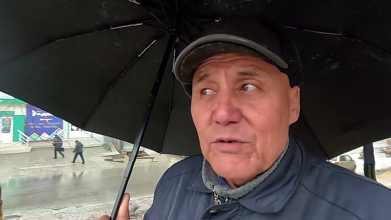 По улице Зябчука. 