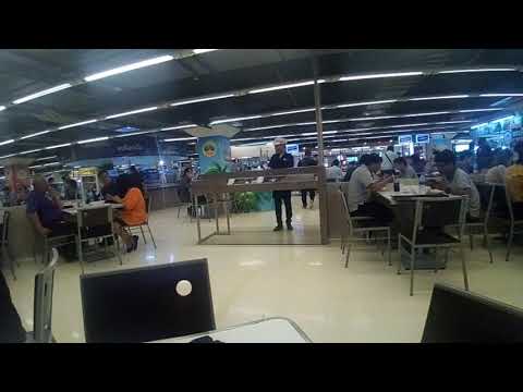 เที่ยงวันพุธ food square ที่ It Square หลักสี่ คนเยอะเหมือนกันนะครับ