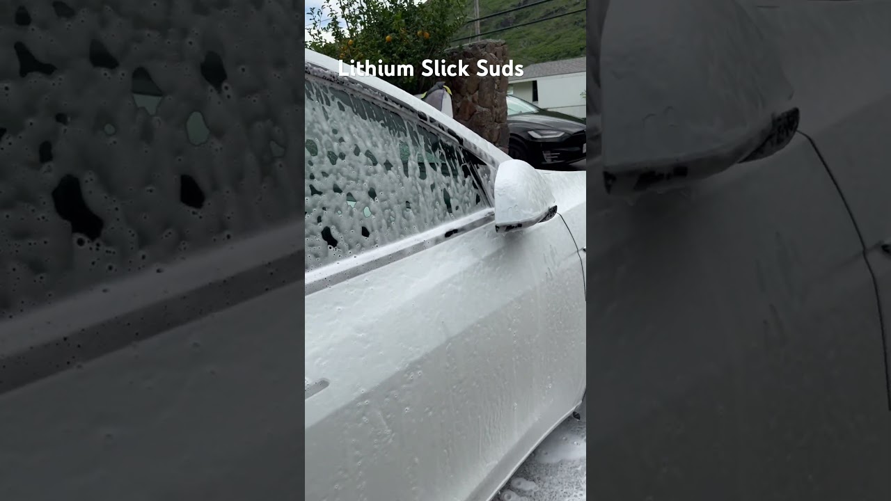 LITHIUM SLICKS SUDS! Smells great, incredibly slick, great deep cleaning pH neutral soap 