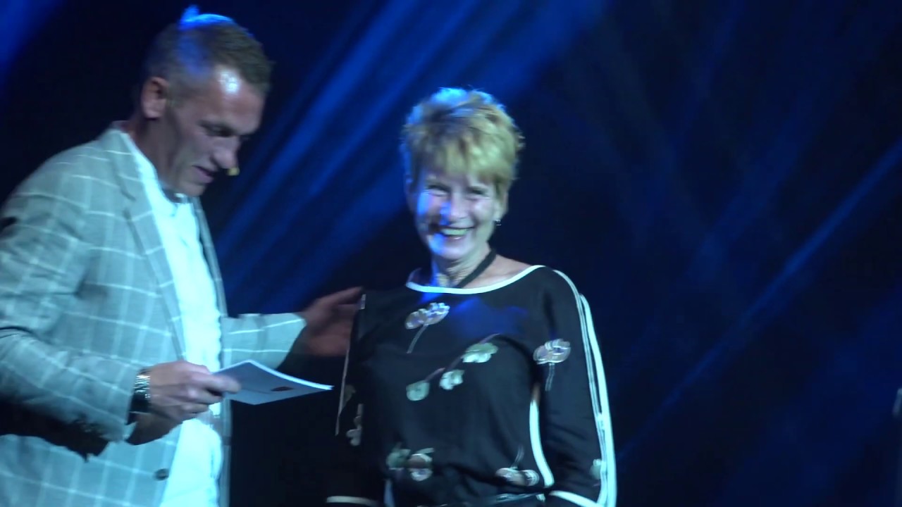 TV-M 12/12-18: Julemarked - Årets Kulturpris - Engestofte - LF Erhvervspris