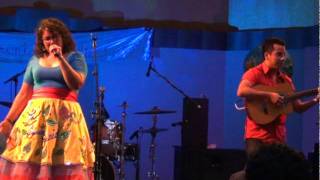 La Santa Cecilia (Aqui Entre Nos). At Levitt Pavilion in MacArthur Park in L.A (8/14/11) chords