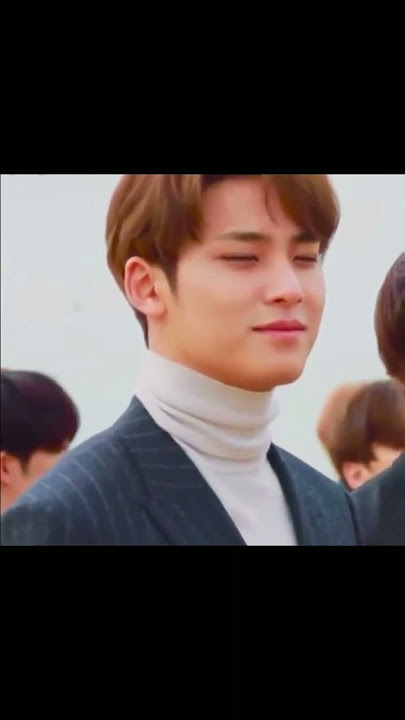 POV: HE AUTOMATICALLY SMILES WHEN HE SEES YOU #seventeen #seventeenshorts #mingyu #kimmingyu