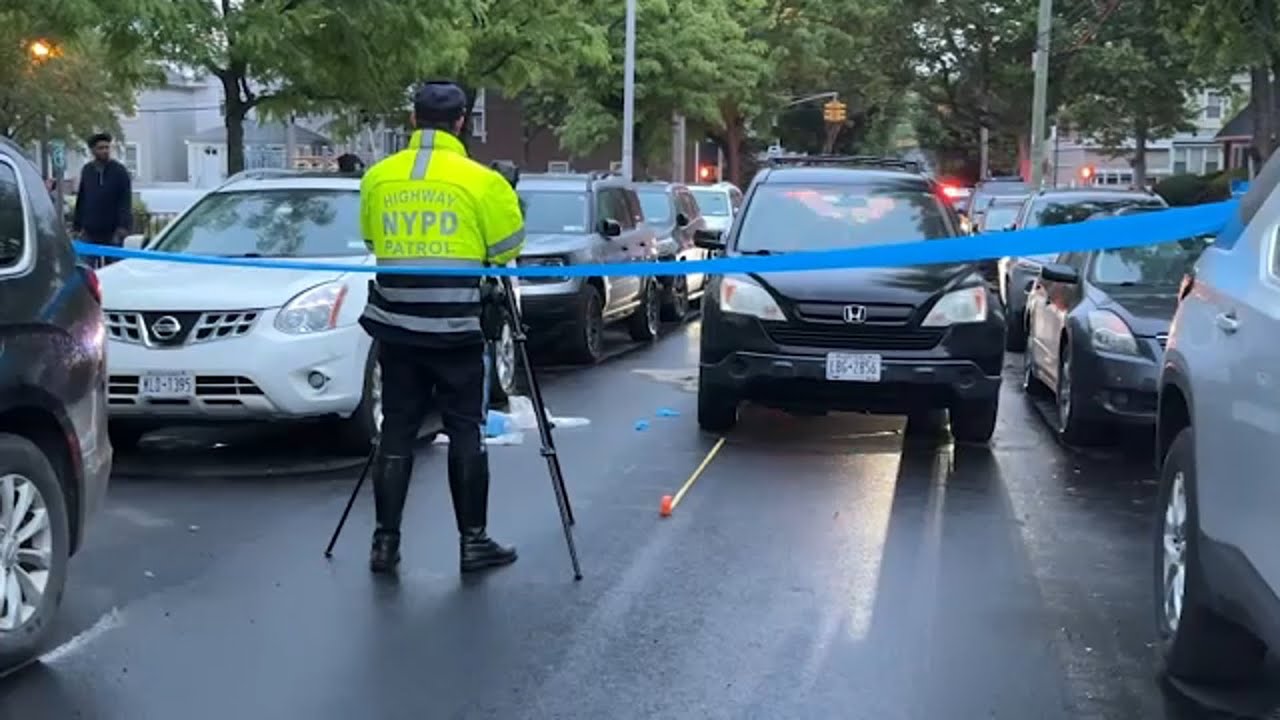 5-year-old fatally struck by car in Queens - YouTube