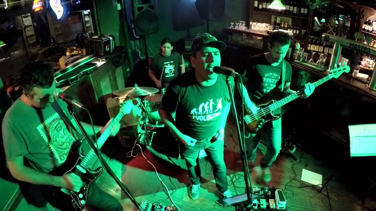 MOJO MAKERS - Crosstown Traffic