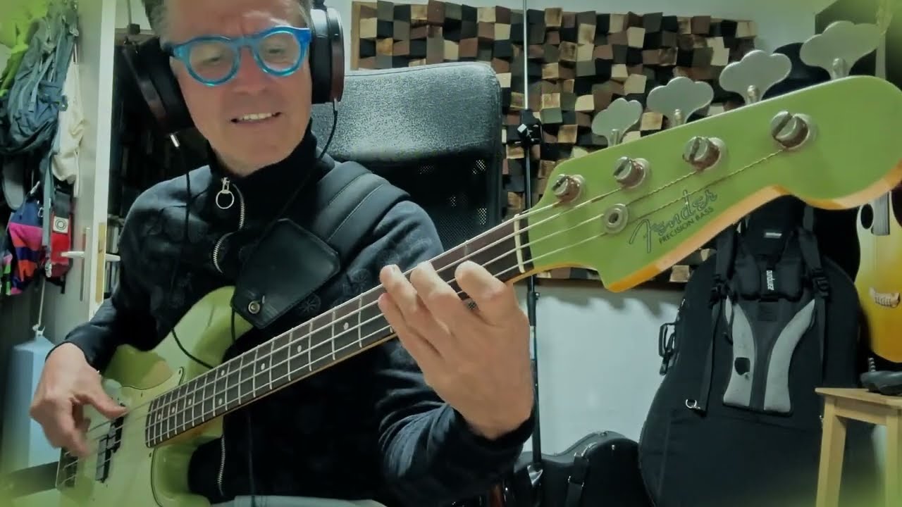 Dogal Nickel strings // Fender Custom shop '62 Precision bass // Cantaloupe Island bass jam