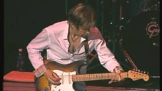 Watch Eric Johnson When The Sun Meets The Sky video
