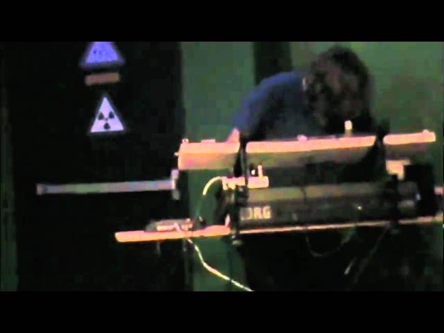 Dan Reaves aka Trotsky at B.L.U.R.T. CFC Presents Laboratory Music #3 Pre Show