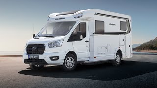 Top Grundriss unter 7 m
Der CaraLoft Ford 650 MEG ist ein komfortables Wohnmobil mit einer Länge von 699 cm, einer Breite von 232 cm und einer Höhe von 275 cm. Im Inneren bietet er eine großzügige Stehhöhe von 200 cm.
Die Sitzgruppe bietet Platz für bis zu vier Personen.
Der Küchenbereich ist mit einem hochwertigen 2-Flammen-Kocher mit Glasabdeckung und einem 133-Liter-Kühlschrank mit AES-Funktion ausgestattet.
Das Kompaktbad nutzt den Raum optimal aus und bietet ein Waschbecken, eine Dusche, eine Toilette und viel Stauraum für Toilettenartikel und Handtücher.
Der Frischwassertank hat ein Volumen von 100 Litern und der Abwassertank von 82 Litern.
Im Heck des Wohnmobils befinden sich Einzelbetten mit großzügigen Abmessungen von jeweils 201 mal 86 cm, die für eine erholsame Nachtruhe sorgen.
Der Grundpreis für den CaraLoft Ford 650 MEG beginnt bei 67.590 Euro. Top Grundriss unter 7 m