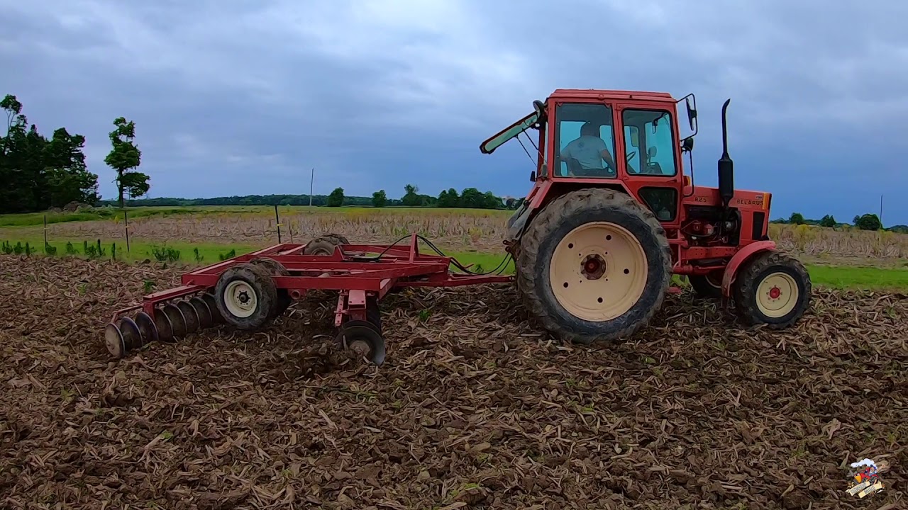 Belarus 825 Tractor pulling a Disk near Greenville Ohio - YouTube