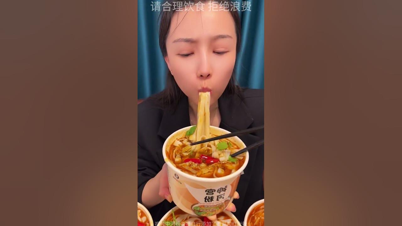 the-weather-is-cold-come-to-a-bucket-of-hot-pickled-pepper-river-fun
