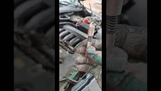 Easy Way To Remove Broken Spark Plug In The Engine Cylinder Socket For All Forms Of Car Engine.