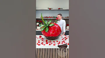 Chocolate covered Strawberry! 🍓🍫 The perfect Valantine's day gift! #amauryguichon #ValentinesDay