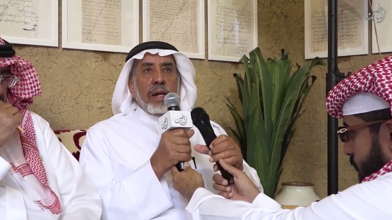 لقاء أسرة «أبابطين» في دار الشيخ عبدالعزيز بن عبدالمحسن أبابطين للوثائق في «روضة سدير»