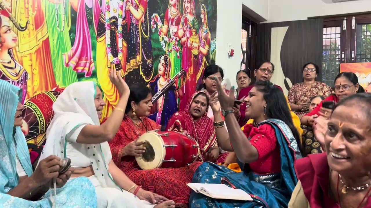 वृंदावन में हुकुम चले मेरी बरसाने वाली  का मेरा श्याम दीवाना है मेरी राधे रानी का हमारी सखी नें 🌷🪷👌