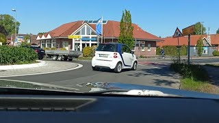 🇩🇪НА КОЛЦЕ пешеходов пропускаем.🚙А у нас красиво. Германии