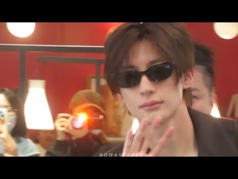260928 Anton 앤톤 찬영 리 of RIIZE 라이즈 Arrival in Paris 🇨🇵 @ CDG Airport for YSL Yves Saint Laurent 2026