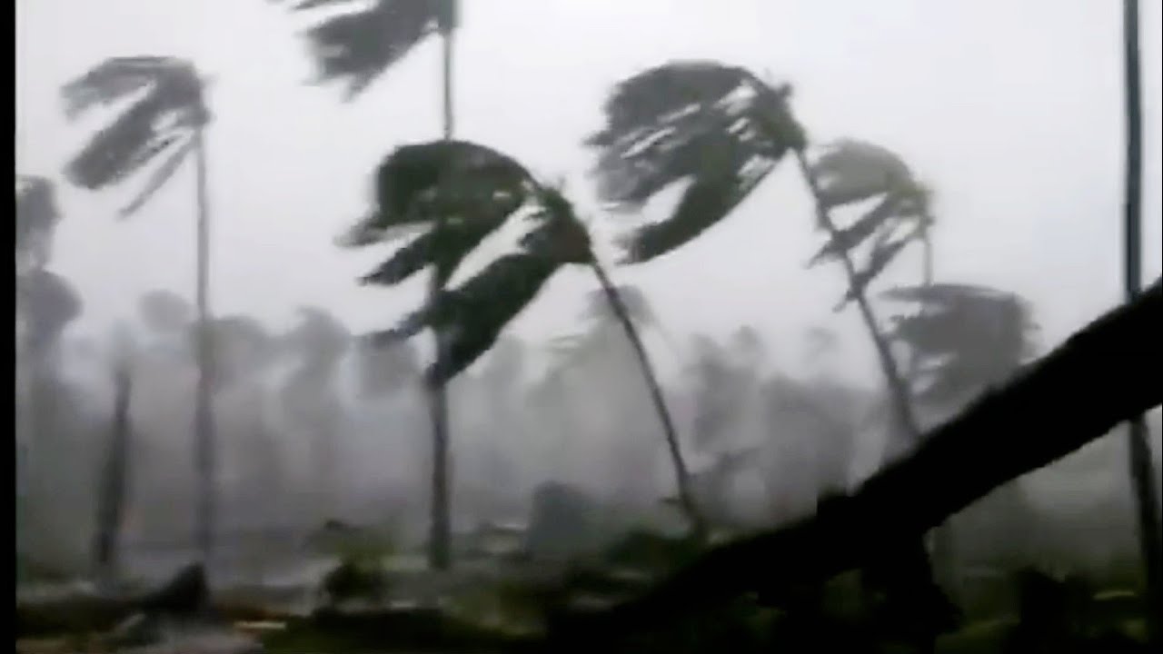 Odisha Cyclone Yaas Live News || Cyclone Yaas || Cyclone Yaas Landfall || Cyclone Yaas Live Vidio.